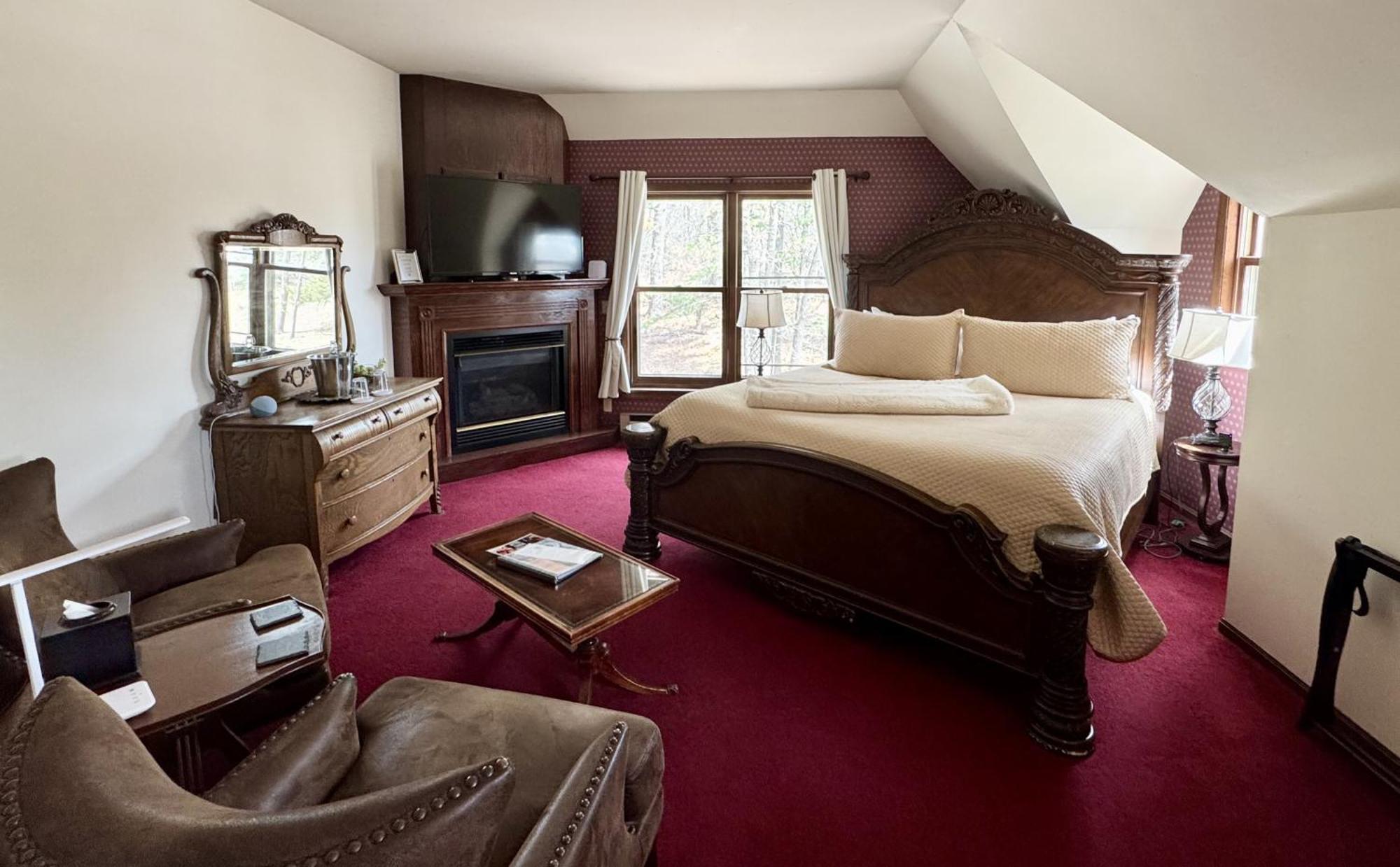 Otter Creek Eau Claire Altoona Bed & Breakfast Exterior photo